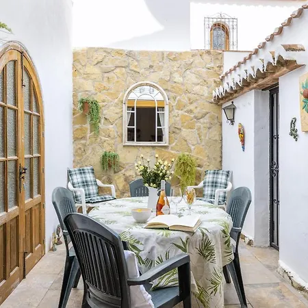 Casa Maya Балкон-дель-Мар